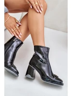 Lakierowane Botki Na Słupku Ocieplane Z Ozdobą D&A MR880-021 Czarne