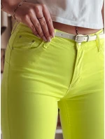 Dámské úzké kalhoty s páskem žlutá Dstreet model 21985328 - FashionStreet
