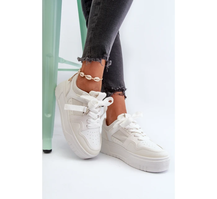 Dámské tenisky na platformě z ekokože Bílé model 21657718 - Boto Dámské tenisky na platformě z ekokože Bílé model 21657718 - Boto