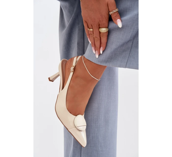 Dámské sandály na podpatku s ozdobným detailem světle béžové model 22027892 - Boto