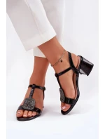 Dámske lakované sandále so zdobením - čierne Vinceza Dámske lakované sandále so zdobením - čierne Vinceza