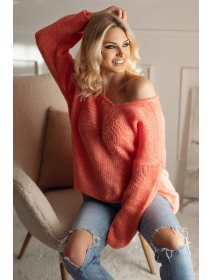 Sveter model 163199 PeeKaBoo