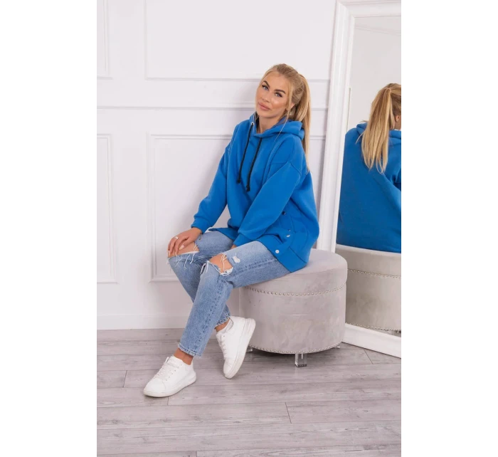 Zateplená mikina s nevädzovo modrými patentkami