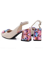 Béžové zdobené lodičky na podpätku Vinceza 62278