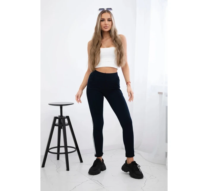 Nohavice s dvoma lampášmi tmavomodré