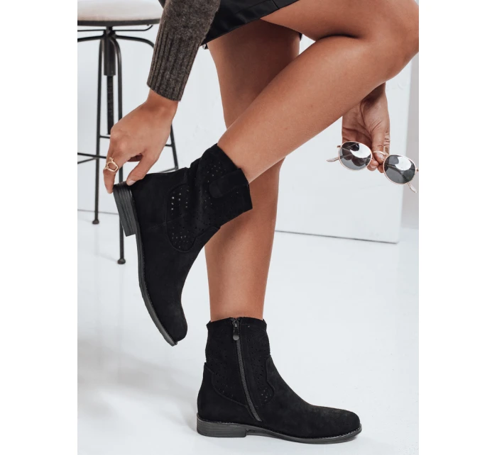Dámské černé kozačky Dstreet model 21992041 - FashionStreet