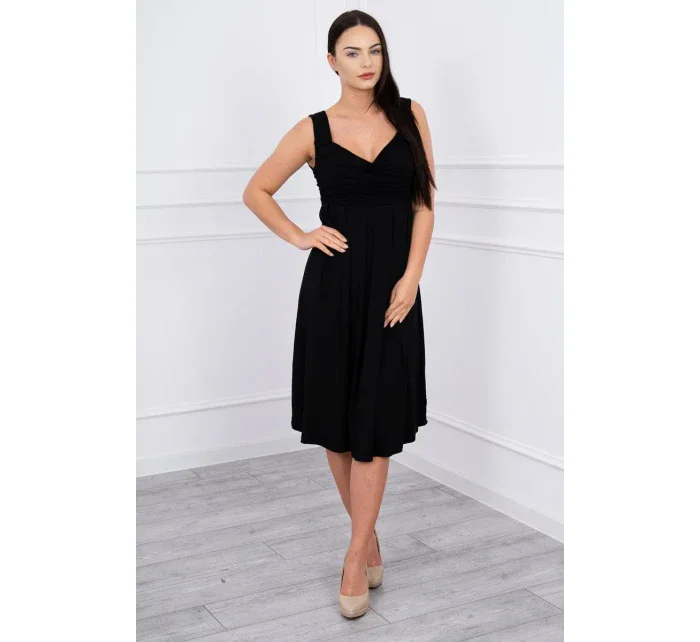Šaty se širokými ramínky černé Šaty se širokými ramínky černé