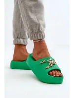 Dámske ľahké penové papuče so zelenými ozdobami Orchia