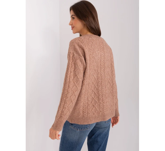 Sweter AT SW model 18970047 jasny brązowy - FPrice Sweter AT SW model 18970047 jasny brązowy - FPrice