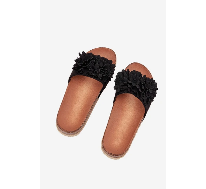 Dámské Pantofle Na Platformě S Ozdobnými Černé model 21704410 - Boto Dámské Pantofle Na Platformě S Ozdobnými Černé model 21704410 - Boto