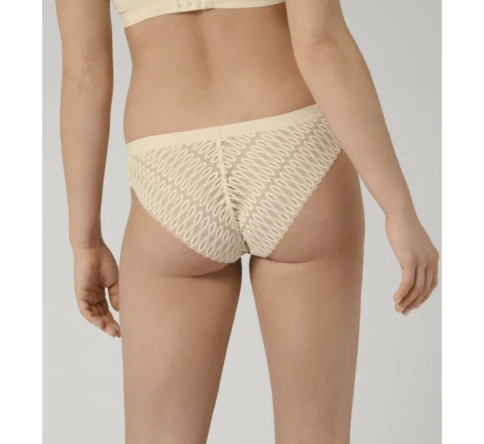 Dámske nohavičky Aura Spotlight Brazilian krémové - Triumph