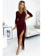 Lesklé dámské šaty ve vínové bordó barvě s výstřihem a rozparkem na noze model 18860510 - numoco