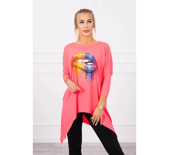 Oversize halenka s potiskem model 18745782 rtů růžová neonová - K-Fashion Oversize halenka s potiskem model 18745782 rtů růžová neonová - K-Fashion