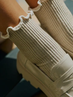 code model 21305832 - Gabriella