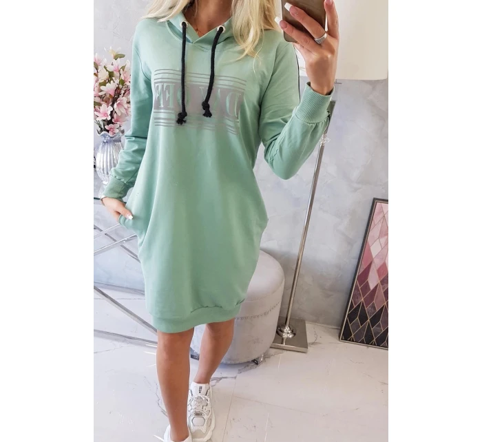 Šaty s reflexnou potlačou tmavá mentolová