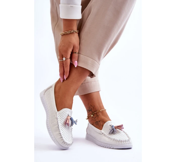 Dámské prolamované kožené mokasíny Bílé model 21618157 - EVENTO