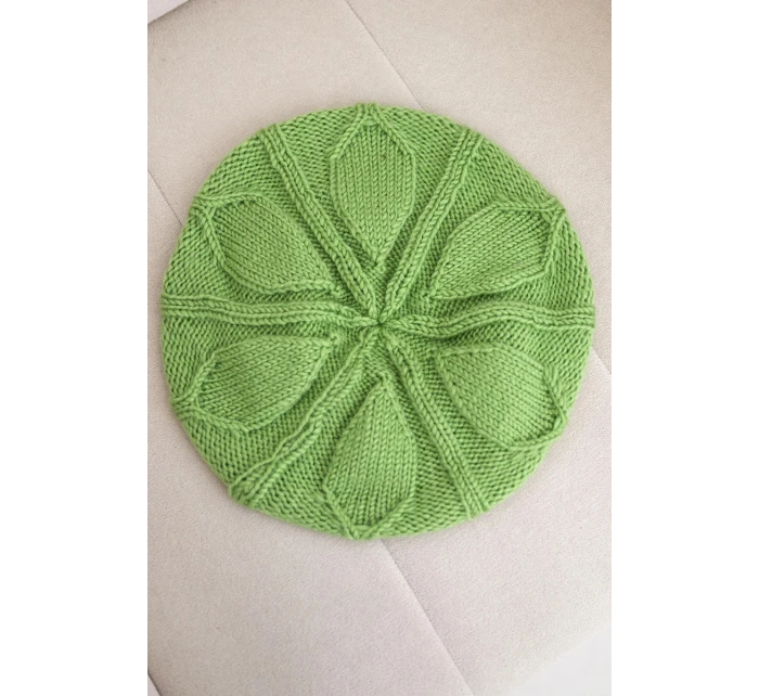 Dámska zimná vlnená čiapka baretka K414 zelená