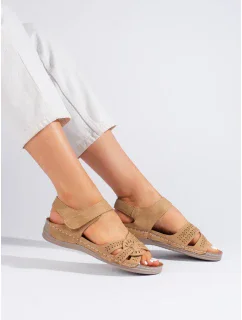 Luxusné dámske sandále hnedej farby na klin