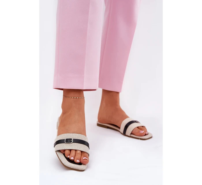 Ploché dámské sandály s páskem a přezkou béžové model 21689544 - Boto