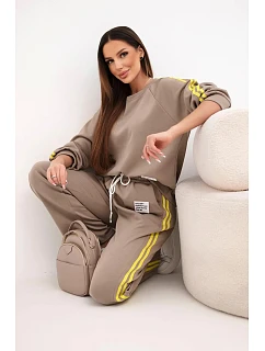 Dámska tepláková súprava Masełko s legínami a voľnou mikinou fango