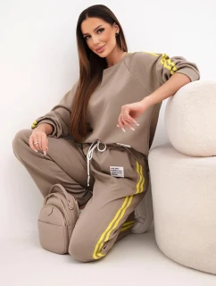Dámska tepláková súprava Masełko s legínami a voľnou mikinou fango
