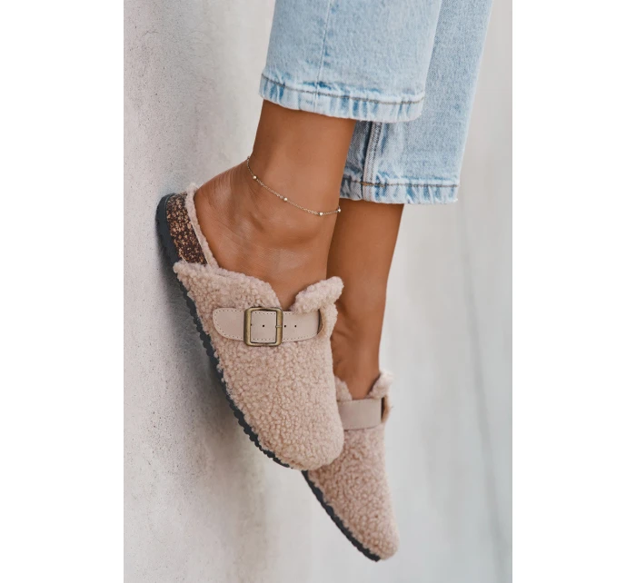 Dámské pantofle s kožíškem typu Béžové model 21709362 - Boto Dámské pantofle s kožíškem typu Béžové model 21709362 - Boto