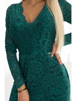 Zelené dámské krajkové šaty s výstřihem a dlouhými rukávy model 19377473 - numoco