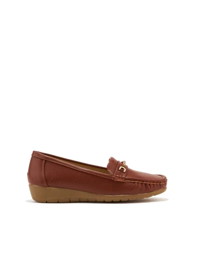 Jedinečné hnedé dámske mokasíny na klin Jedinečné hnedé dámske mokasíny na klin