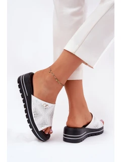 Dámské kožené pantofle na klínu model 21695138 bílé - VINCEZA