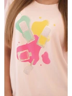 Dámska bavlnená blúzka s krátkymi rukávmi a farebnou potlačou v ružovej farbe Dámska bavlnená blúzka s krátkymi rukávmi a farebnou potlačou v ružovej farbe