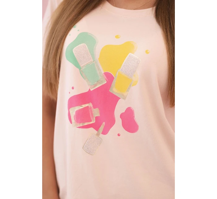 Dámska bavlnená blúzka s krátkymi rukávmi a farebnou potlačou v ružovej farbe Dámska bavlnená blúzka s krátkymi rukávmi a farebnou potlačou v ružovej farbe