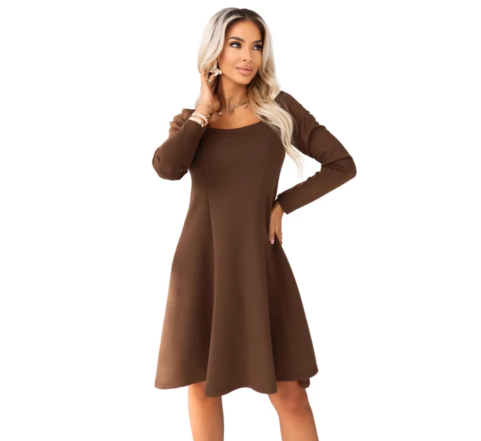 pohodlné trapézové šaty s výstřihem a dlouhými rukávy čokoládové model 21787433 - numoco pohodlné trapézové šaty s výstřihem a dlouhými rukávy čokoládové model 21787433 - numoco