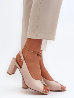 Elegantné sandále na vysokom podpätku so zdobením, béžové Trasea