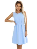 model 21063608 VICTORIA Trapézové šaty bez rukávů s páskem MODRÉ - numoco