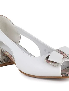 Blokové lodičky s otvorenou špičkou a mašľou biele Potocki 12812