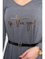 Šaty s ozdobným páskem a nápisem graphite Šaty s ozdobným páskem a nápisem graphite