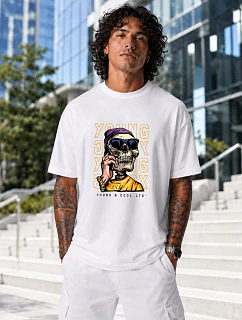 Koszulka męska oversize z nadrukiem biała model 22216054 - FashionStreet