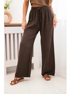 Mušelínové nohavice so širokými nohavicami hnedej farby