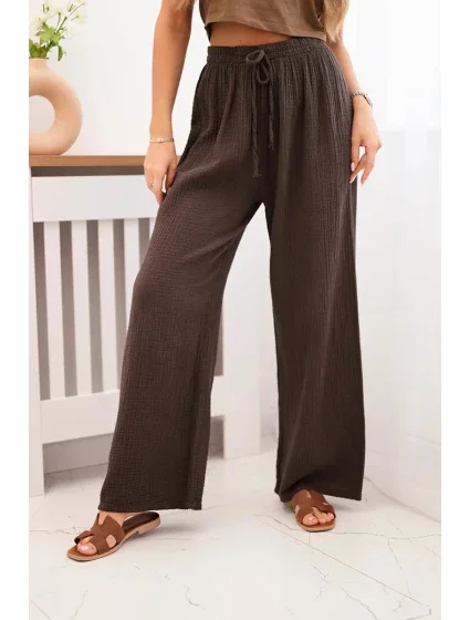Mušelínové nohavice so širokými nohavicami hnedej farby
