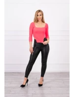 Blúzka s rebrovaným výstrihom ružová neónová