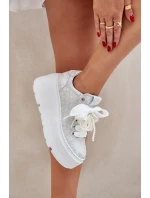 Kožené sneakersy na platformě model 21683567 stříbrné - CheBello