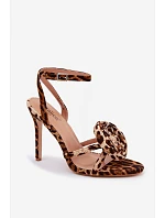 Dámské sandály na podpatku s ozdobou Panterka model 22122579 - Boto