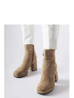 Topánky na podpätku model 205870 Solea