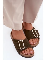 Kožené semišové dámské pantofle s přezkou tmavě zelené model 22120808 - Boto