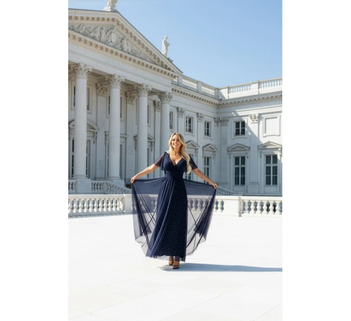 dlouhé lesklé šaty s výstřihem a krátkými rukávy tmavě modré model 21777396 - numoco basic