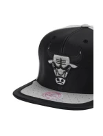 Mitchell & Ness NBA Chicago Bulls NBA Day One Snapback Bulls Cap 6HSSMM19224-CBUBKGY Mitchell & Ness NBA Chicago Bulls NBA Day One Snapback Bulls Cap 6HSSMM19224-CBUBKGY