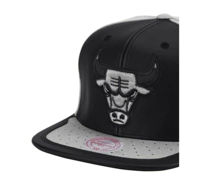 Mitchell & Ness NBA Chicago Bulls NBA Day One Snapback Bulls Cap 6HSSMM19224-CBUBKGY Mitchell & Ness NBA Chicago Bulls NBA Day One Snapback Bulls Cap 6HSSMM19224-CBUBKGY