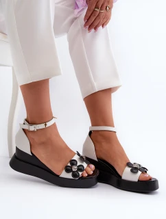 Dámské sandály na platformě a podpatky s květinami Bílé model 21658465 - Boto