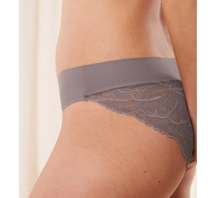 Dámske nohavičky Body Make-Up Illusion Lace Highleg Tai - GRAY - sivá 3091 - TRIUMPH Dámske nohavičky Body Make-Up Illusion Lace Highleg Tai - GRAY - sivá 3091 - TRIUMPH