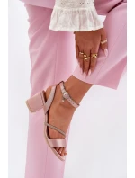 Sandále na podpätku model 213010 Vykročte štýlovo